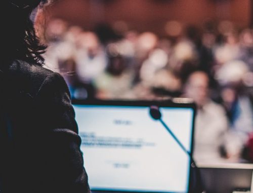 Public speaking: 10 strategie vincenti per eventi online e dal vivo